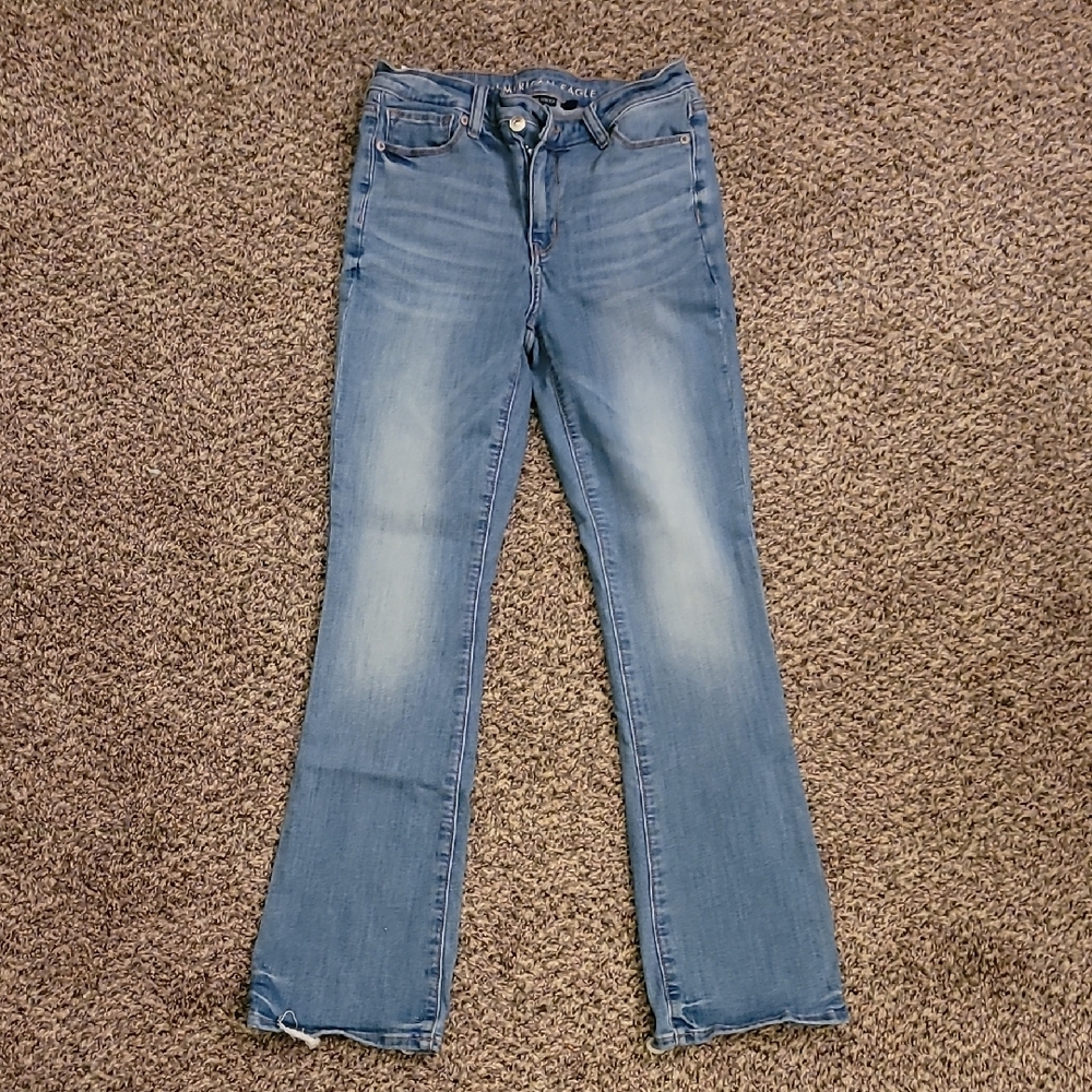 American Eagle Outfitters Size 4 SHORT Light Blue Distressed Boot Cut Jeans
